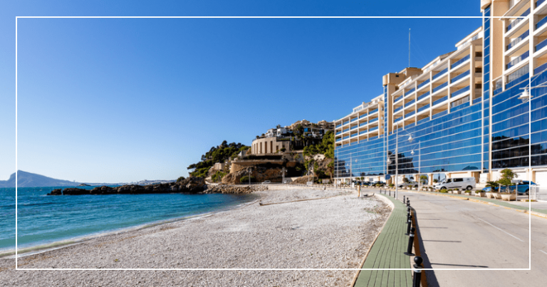 Nieruchomości na sprzedaż w Hiszpanii