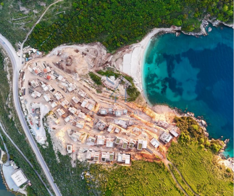 Ekskluzywne Nieruchomości w Albanii: Apartamenty i Wille z Prywatną Plażą w Sea and Homes